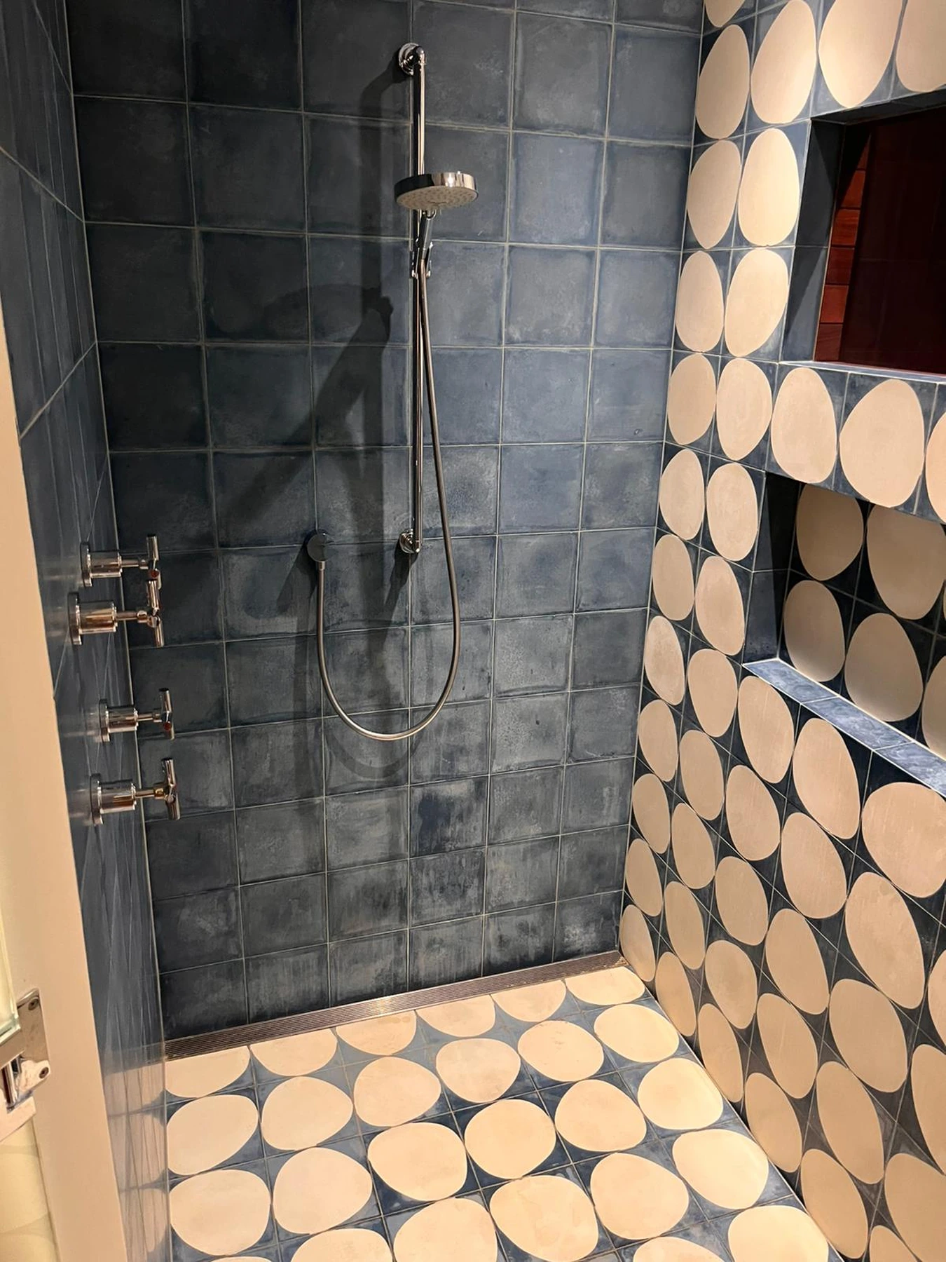 Bathroom after Starshine cleaning